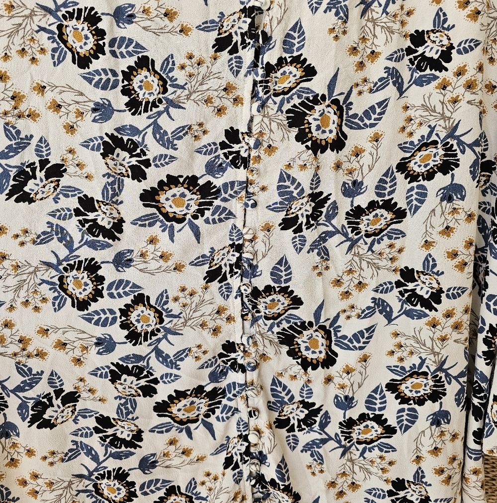 Free People Magic Mystery Floral Printed Tunic / Mini Dress in Ivory Blue Ditsy - Picture 5 of 10